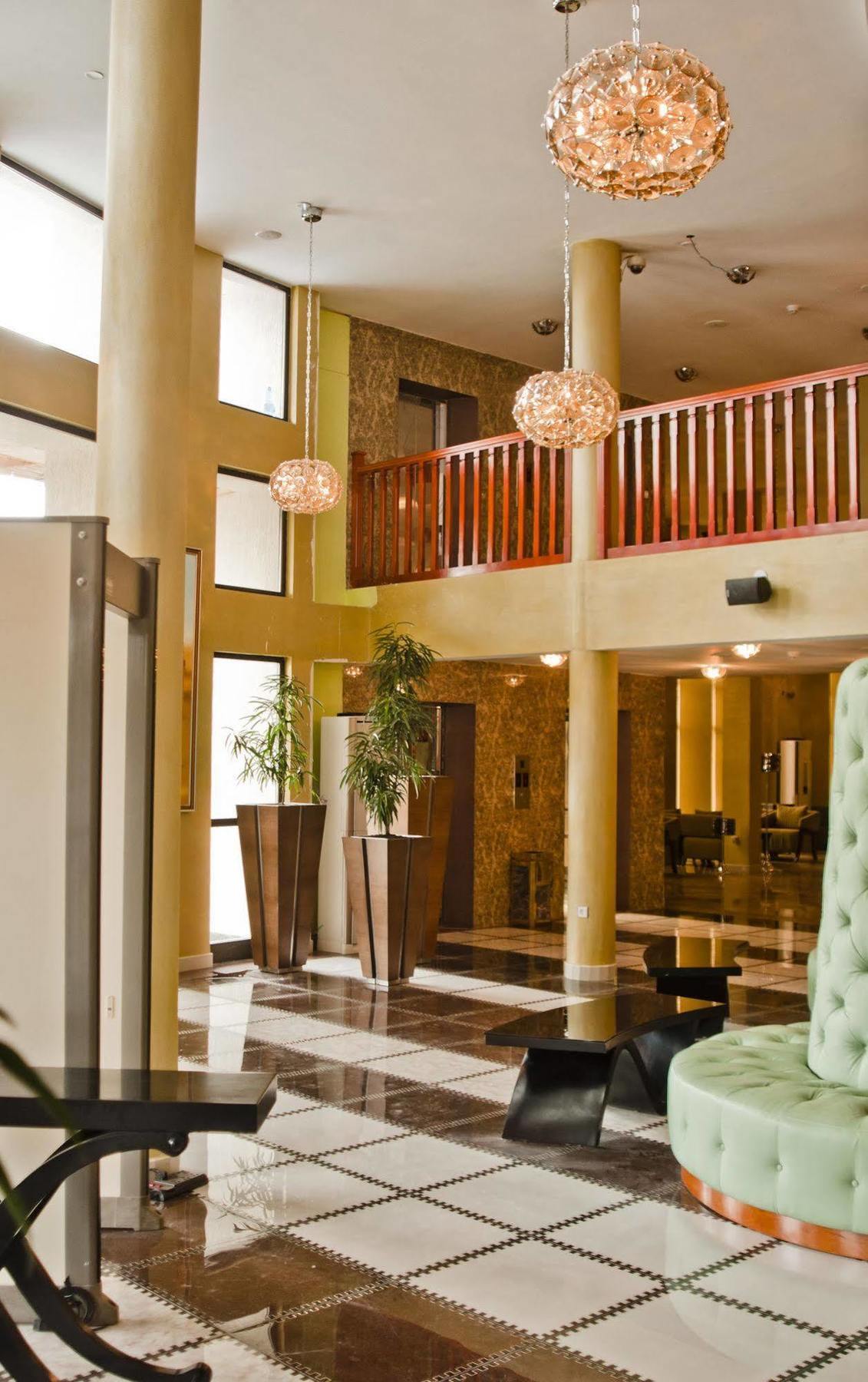 South Star International Hotel Awasa Extérieur photo