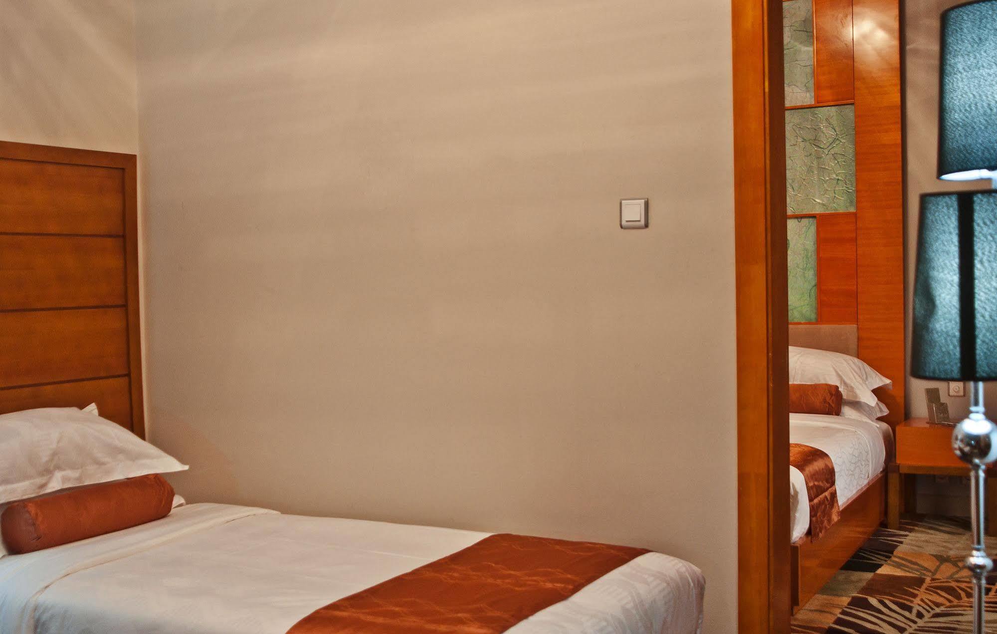 South Star International Hotel Awasa Extérieur photo